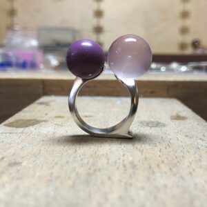 bague swan argent quartz rose heterosite collection femme bague profil argent swan perle quartz rose heterosite sculpture