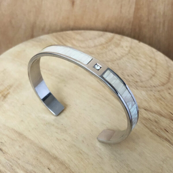 manchette arc en ciel argent nacre blanche saphir blanc vue haut
