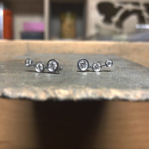 collection pièces uniques boucles or gris 18ct diamants de synthèse systeme alpa