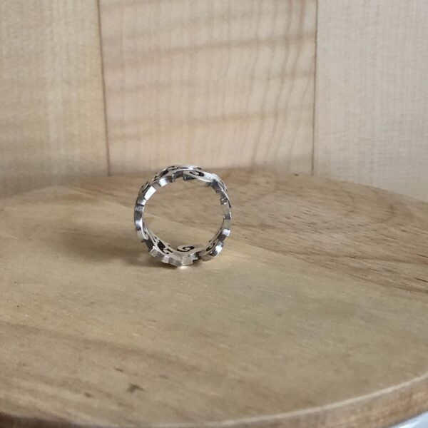 bague arabesque argent profil | 26 Passage, Créatrice de bijoux à Paris bague arabesque collection femme argent vue profil