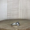 bague bouledogue petit modele en argent saphirs roses dans les yeux colleciton les animaux