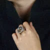 Bague Galaxie argent diamants gris portée collection les perles