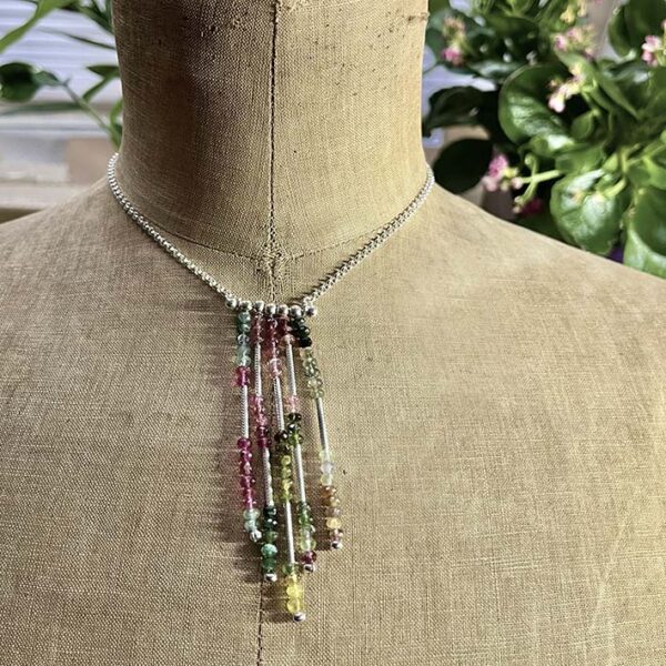 collier cravate argent tourmalines multicolores facetees collection femme collection les pierres
