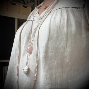 sautoirs ties vermeil quartz rose perle baroque portes collection la perle